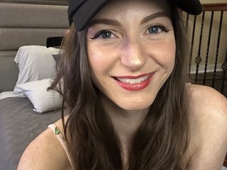 lucy_aura's Headshot