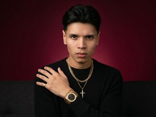 AlejoMontenegro's Headshot