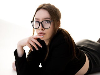 DanielleHallock's Headshot