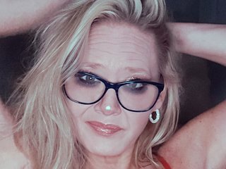 HaleyRenee's Headshot