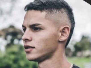 NoahMaz's Headshot