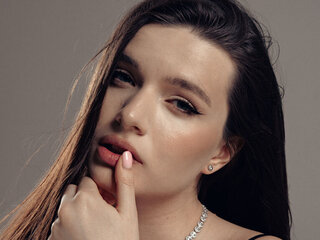 NelieMedina's Headshot
